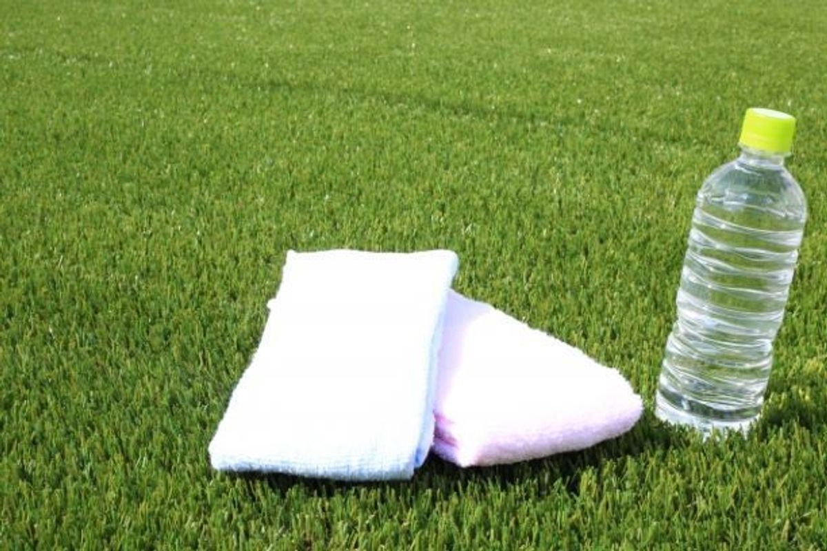 子供がサッカーを習うのに必要なものとは 必需品やあると便利なものまで 子供の習い事の体験申込はコドモブースター 子供がサッカーを習うのに必要なものとは 必需品やあると便利なものまで 子供の習い事の体験申込はコドモブースター
