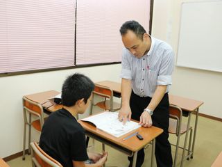 英進進学教室 教室 4