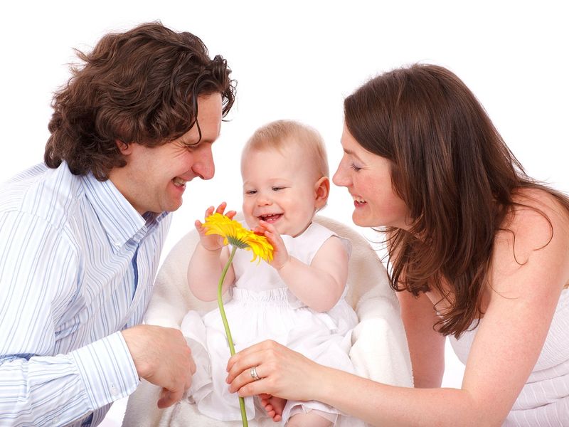 赤ちゃんはいつから言葉を理解する 早い遅いはあるの 子供の習い事の体験申込はコドモブースター 赤ちゃんはいつから言葉を理解する 早い遅いはあるの 子供の習い事の体験申込はコドモブースター