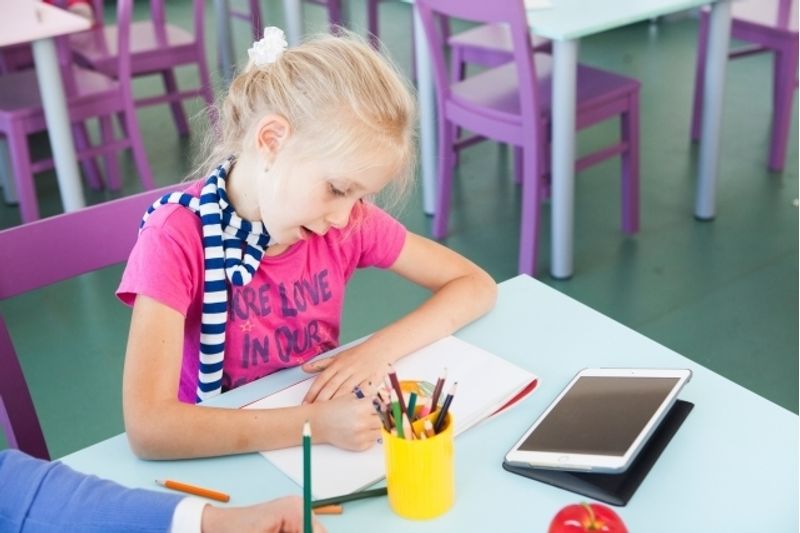 スマイルゼミの 英語プレミアム の内容は 小学1年生から英語が得意に 子供の習い事の体験申込はコドモブースター スマイルゼミの 英語プレミアム の内容は 小学1年生から英語が得意に 子供の習い事の体験申込はコドモブースター