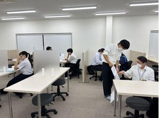 個別指導塾 トライプラス 教室 3