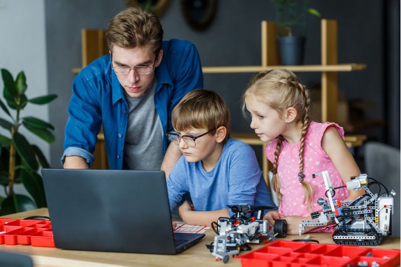 中目黒駅周辺で人気の子供向け習い事30選。今話題のプログラミング教室も!