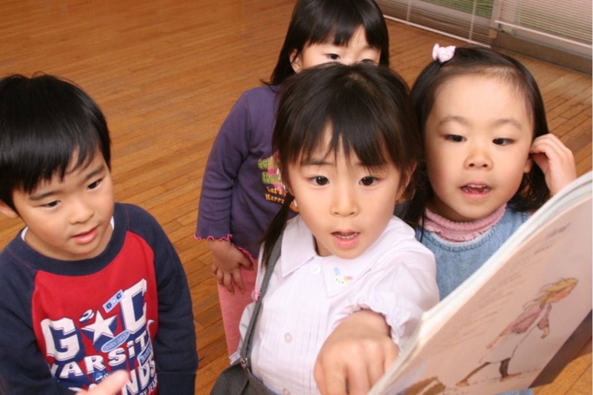 幼児からの英語教室ラボ パーティ 教材や効果 月謝など費用は 子供の習い事の体験申込はコドモブースター 幼児からの英語教室ラボ パーティ 教材や効果 月謝など費用は 子供の習い事の体験申込はコドモブースター