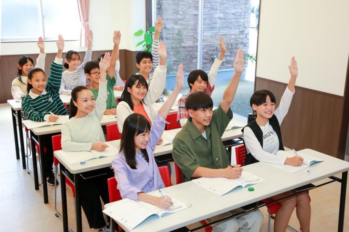 佐鳴予備校【初中等部】 往完校3