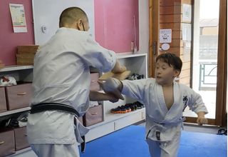 武道空手少年クラブ東京一橋学園教室