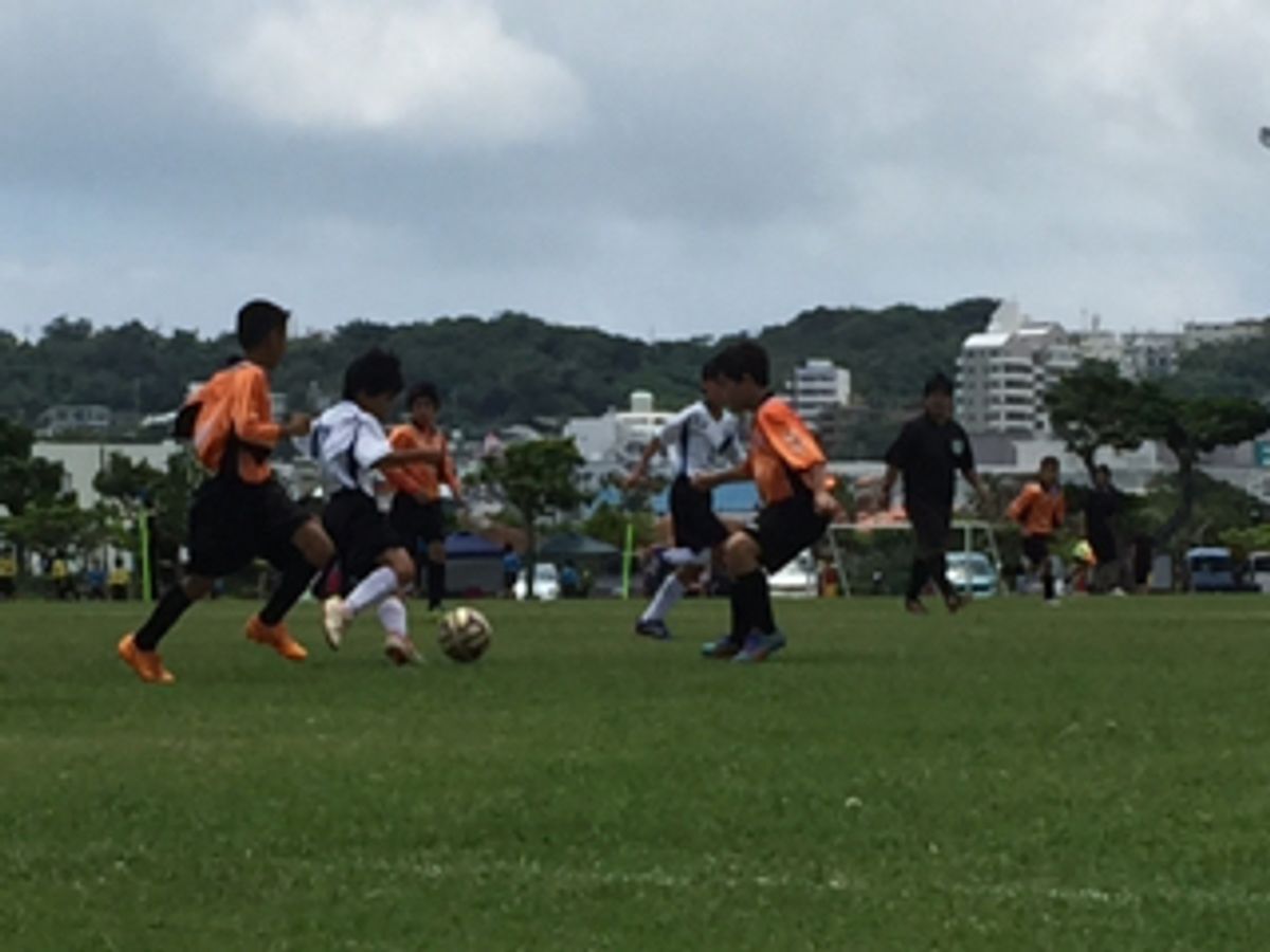 坂田fc 沖縄県中頭郡西原町翁長の子どもサッカースクール 子供の習い事の体験申込はコドモブースター