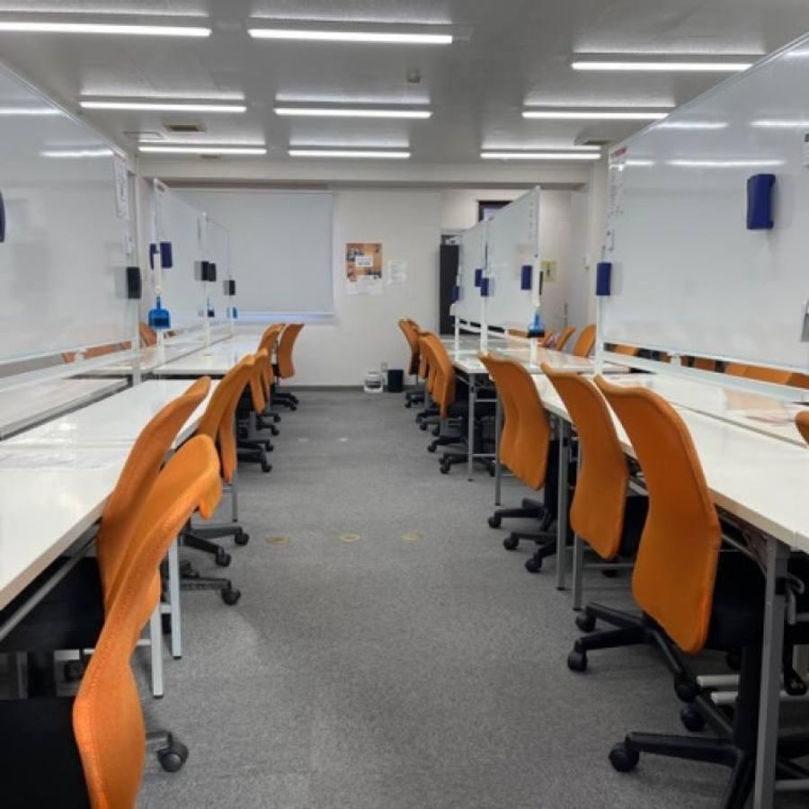 中高一貫校専門 個別指導塾WAYS 大学受験コース センター南教室5