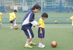 東大阪市 のサッカースクールを一挙公開 子供の習い事口コミ検索サイト コドモブースター