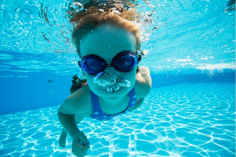 ベビースイミングには何が必要?おすすめの人気キャップ10選