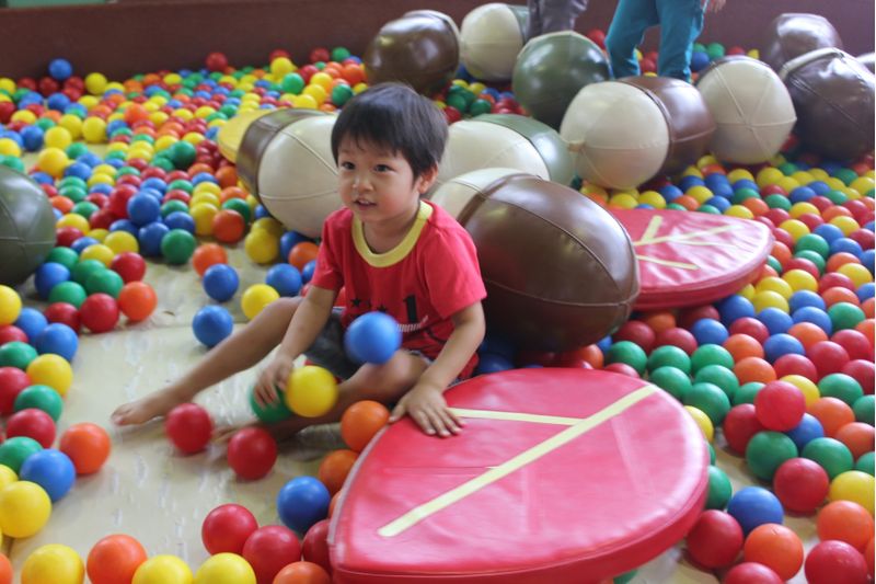 幼児ができるボール遊びやメリットを紹介！室内でも大丈夫