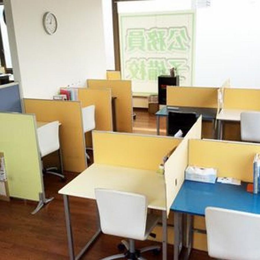 個別指導塾 学習空間 教室 2