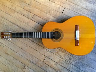 子供のギター何歳から始める?教え方や選び方は?簡単な曲も紹介