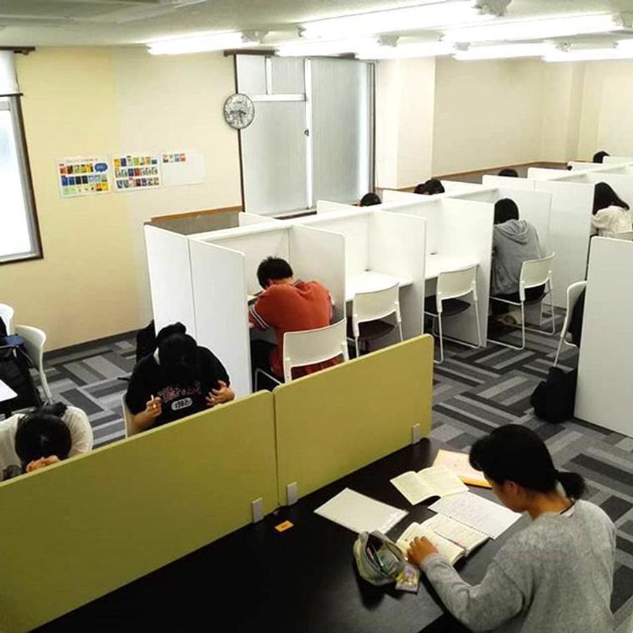 現役進学予備校ドリーム・チーム 吹田本部校6