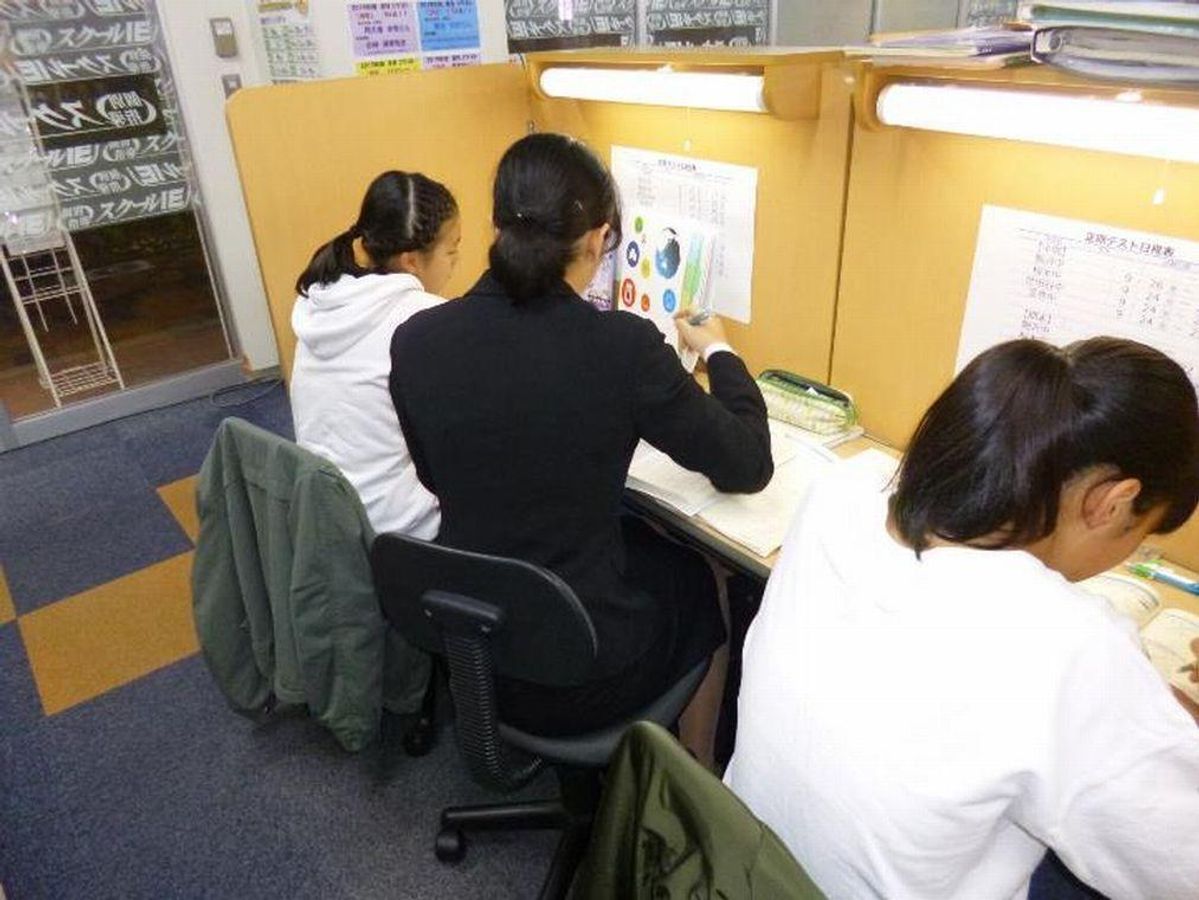 個別指導 スクールIE 教室 2