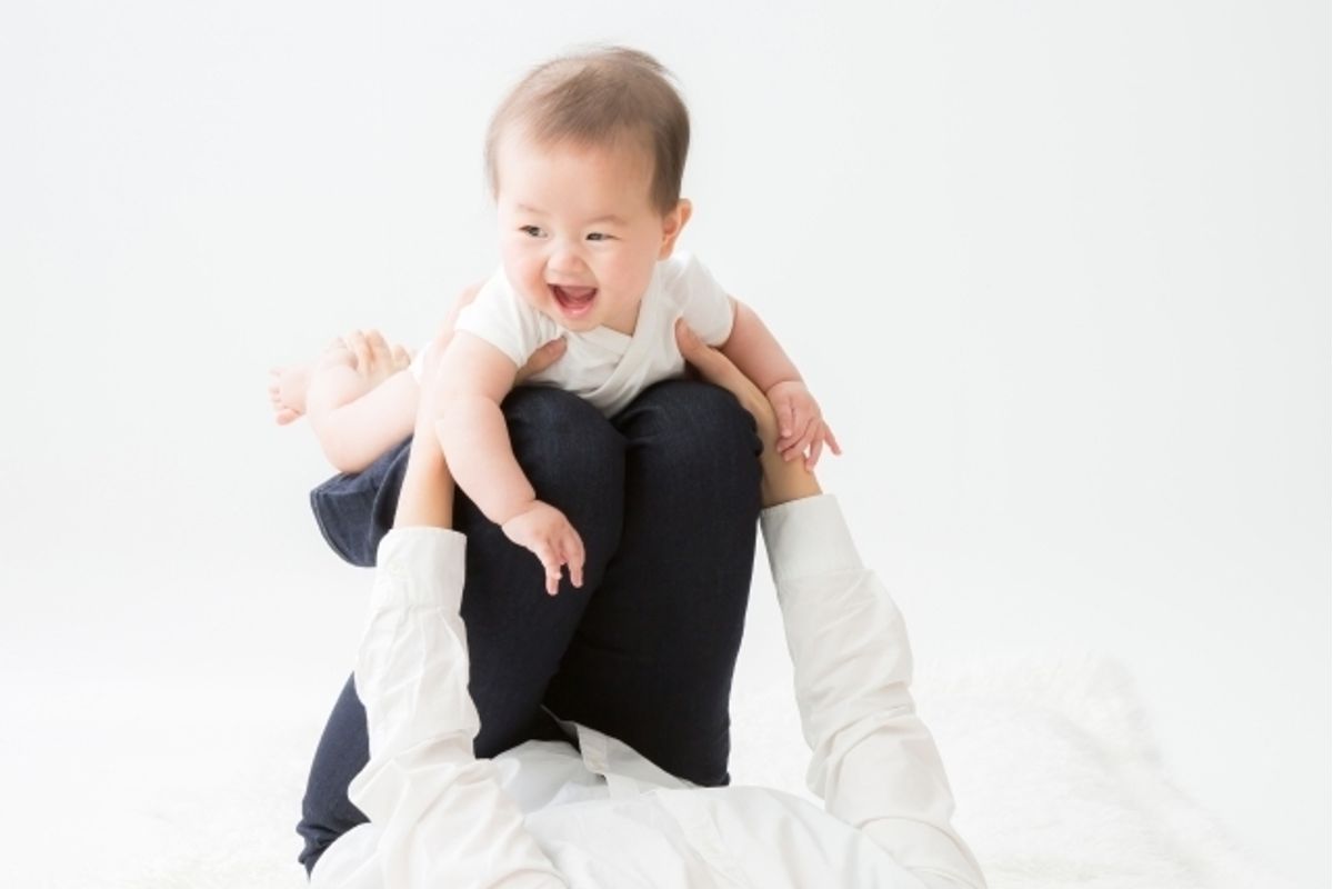 0歳の赤ちゃんからできる習いごと8選 早すぎない メリットは 子供の習い事の体験申込はコドモブースター 0歳の赤ちゃんからできる習いごと8選 早すぎない メリットは 子供の習い事の体験申込はコドモブースター