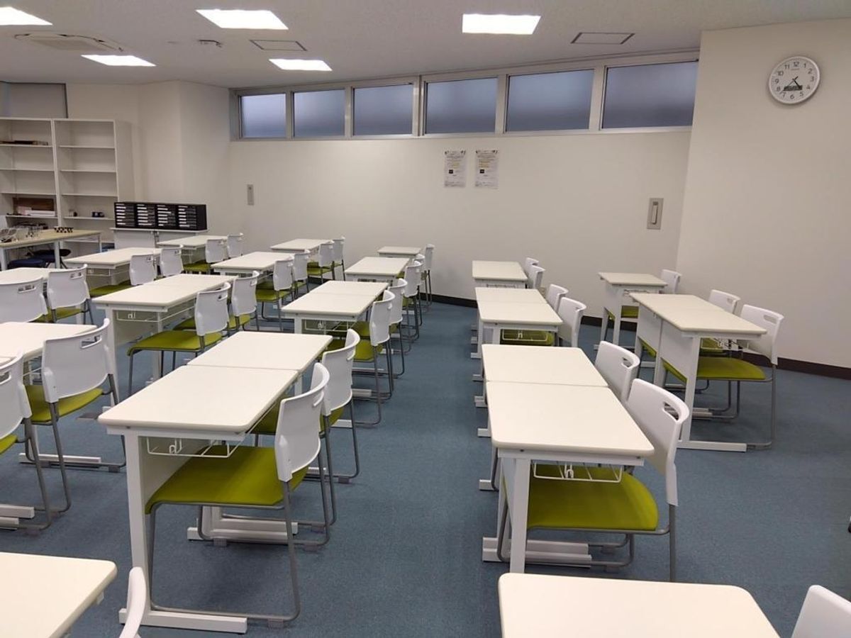 坪田塾【既卒生（浪人生・高卒生）コース】 本八幡校3