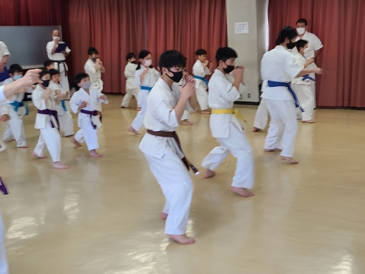 極真会館西岡道場 尼崎道場(潮江福祉会館)3