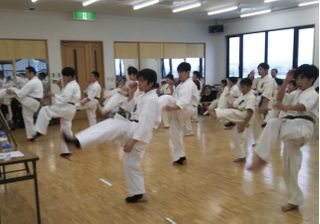 国際空手道連盟 極真武學館 北海道本部札幌本部 教室画像1