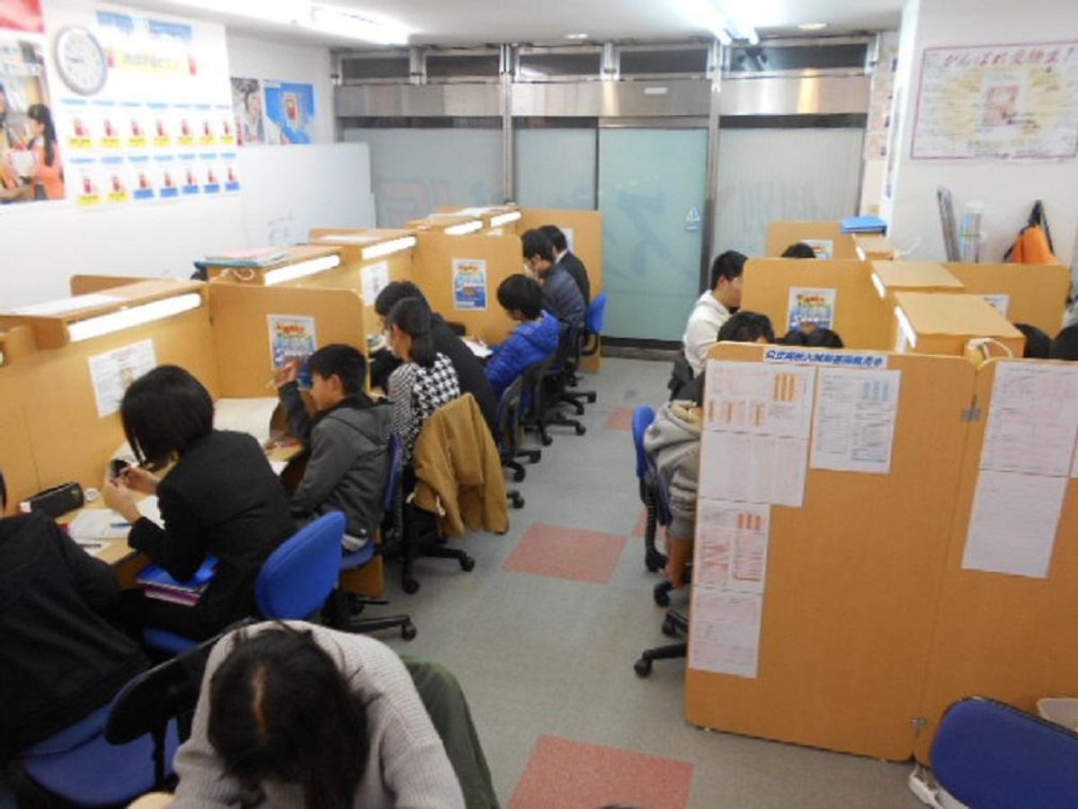 個別指導 スクールIE 秦野校5