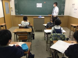 京進の中学・高校受験ＴＯＰΣ 教室 3