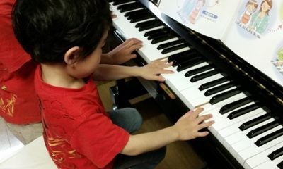 子どものピアノ!自宅で独学で身につけることは可能?