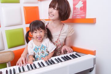 Beeミュージックスクールで好きな楽器を好きなスタイルで!子どもの可能性を引き出す新タイプの音楽スクール!