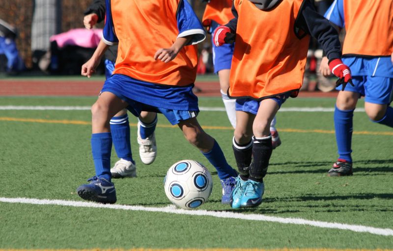 子供の習い事にサッカーを選ぶメリットや月謝は いつから始める 子供の習い事の体験申込はコドモブースター