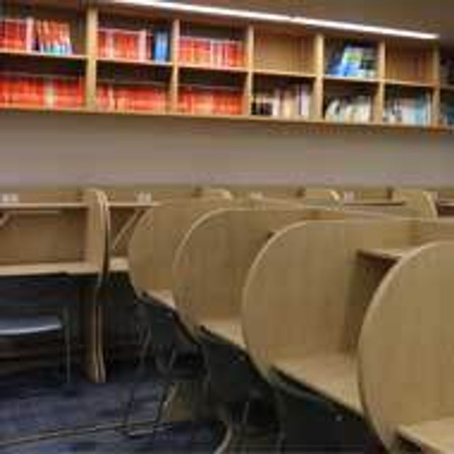 Ｆ－ＳＥＭＩ 本部校舎9