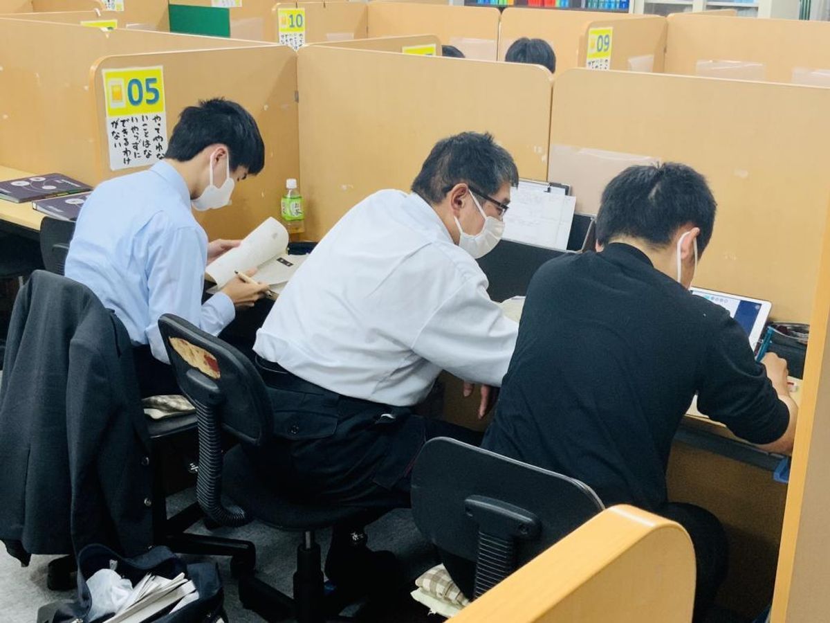 個別指導 スクールIE 教室 2