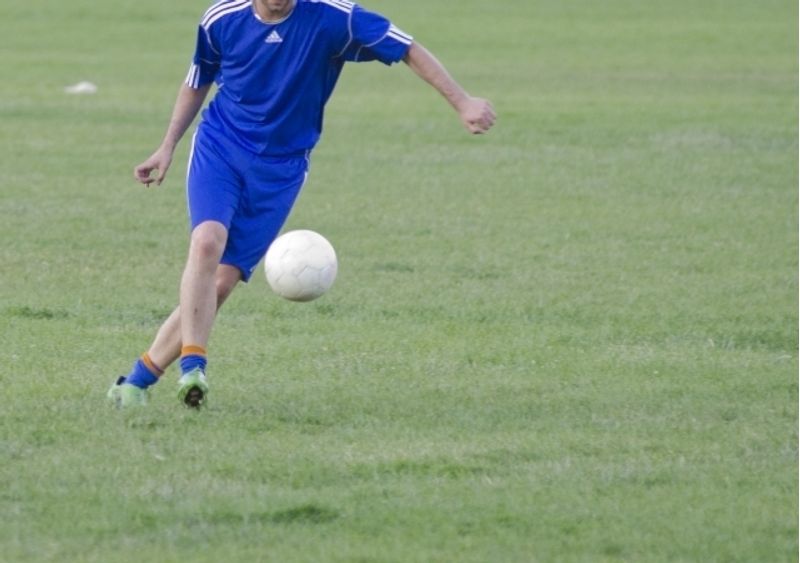 足立区の子供向けサッカースクール特集 子供の習い事の体験申込はコドモブースター