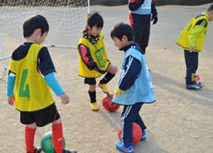 デッカ スポーツクラブ サッカー 深井沢町教室の写真 口コミ 体験申込 子供の習い事口コミ検索サイト コドモブースター