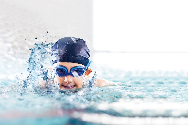 メガロスキッズスイミングの料金や特徴は?レベル別クラスで初めてでも安心