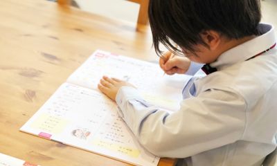 【男女別】小学校低学年に人気の習い事ランキング！パパママが実際に選んだ習い事 ベスト5