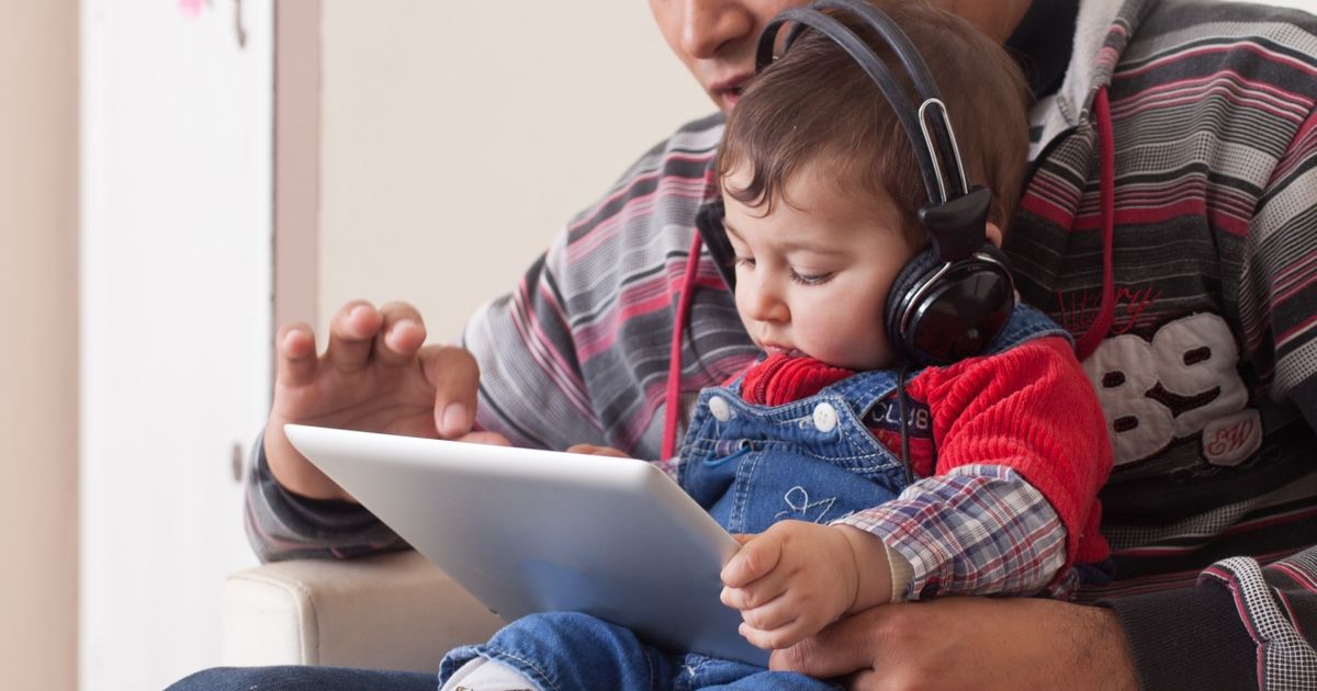 赤ちゃんにクラシック音楽を聞かせる効果は おすすめの曲も紹介 子供の習い事の体験申込はコドモブースター 赤ちゃんにクラシック音楽を聞かせる効果は おすすめの曲も紹介 子供の習い事の体験申込はコドモブースター