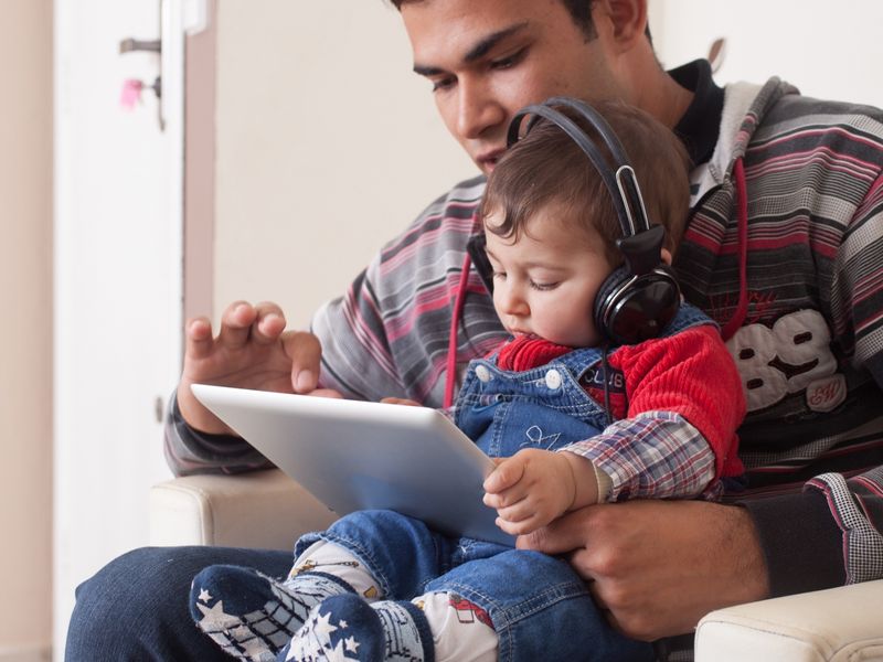 赤ちゃんにクラシック音楽を聞かせる効果は おすすめの曲も紹介 子供の習い事の体験申込はコドモブースター