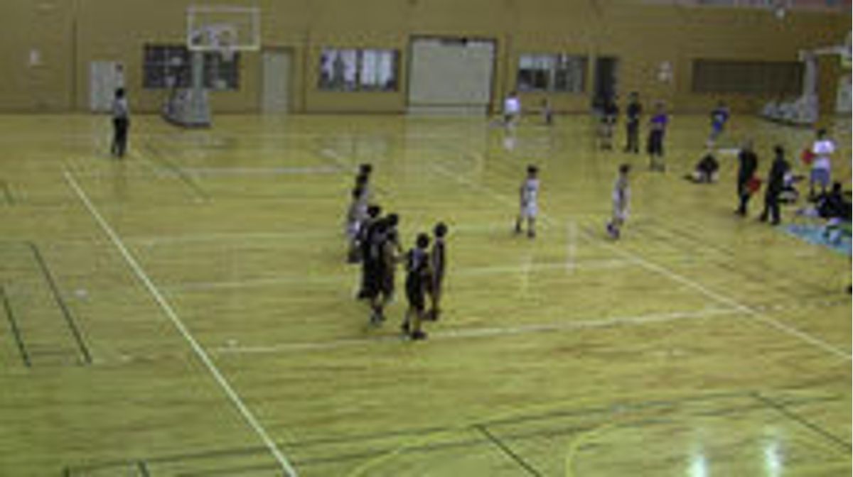 西が丘ミニバスケットボールクラブ【バスケットボール】 津市立西が丘小学校体育館