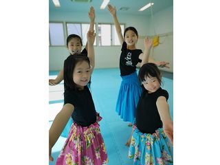 成立ゼブラ フラダンスクラブ 教室 1