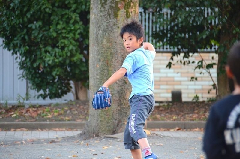 子どもに野球をさせたいなら！適齢期や興味をもってもらう方法とは