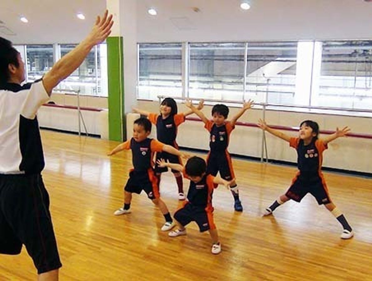 コナミスポーツクラブ 武蔵野 運動塾 体操スクール 東京都武蔵野市中町の子ども体操スクール 子供の習い事の体験申込はコドモブースター