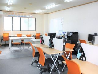 個別指導のグランアシスト 新涯教室9