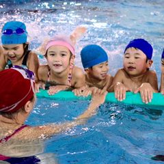 東京都新宿区の子どものスイミング 水泳教室 全9教室 子供の習い事の体験申込はコドモブースター