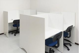 アルファプラスアカデミー 個別指導・高校部コース 教室 3