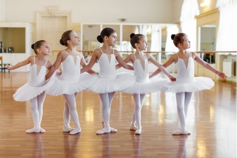 女の子に人気の習い事ランキング!どう選ぶ?子どものタイプ別オススメも