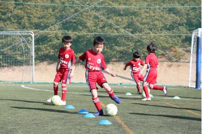 渋谷区で評判の良い子供向けサッカークラブ10選 親子で汗をかこう 子供の習い事の体験申込はコドモブースター