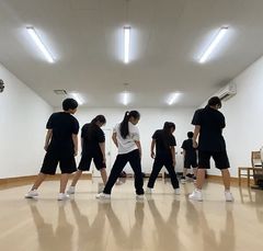 リアクションダンススクール 四ツ木校の紹介