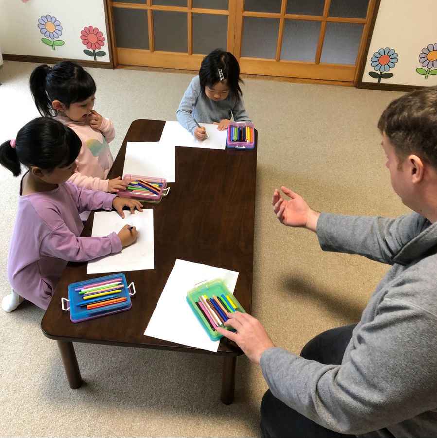 となりの英語教室 口コミ 体験申込 子供の習い事口コミ検索サイト コドモブースター となりの英語教室 口コミ 体験申込 子供の習い事口コミ検索サイト コドモブースター