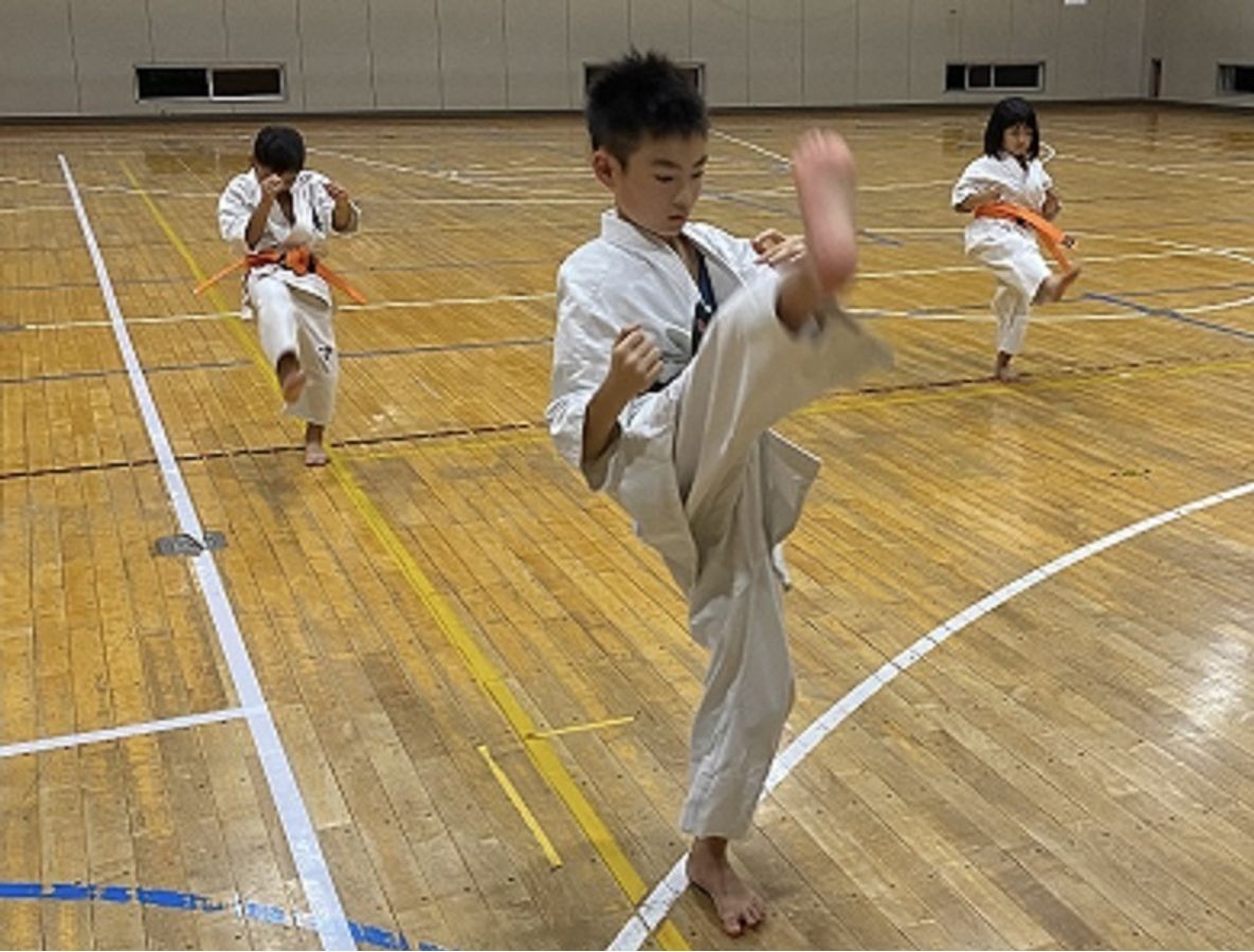 極真会館長野支部 篠ノ井道場3