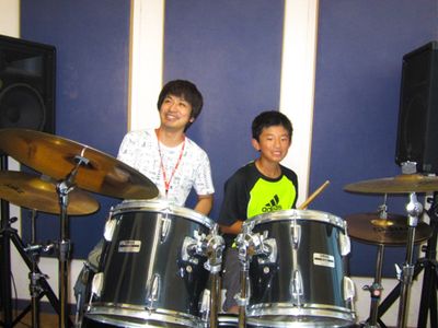 新響楽器　小学生ドラム教室 ミュージックスクール 甲子園のドラムコース