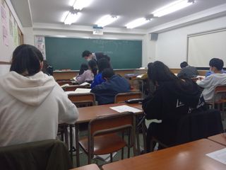京進の中学・高校受験TOPΣ 教室 3